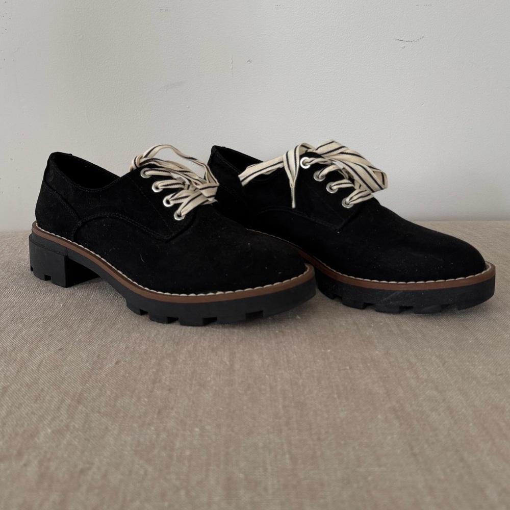 Pull&Bear Black and Cream Flats with Chunky Sole